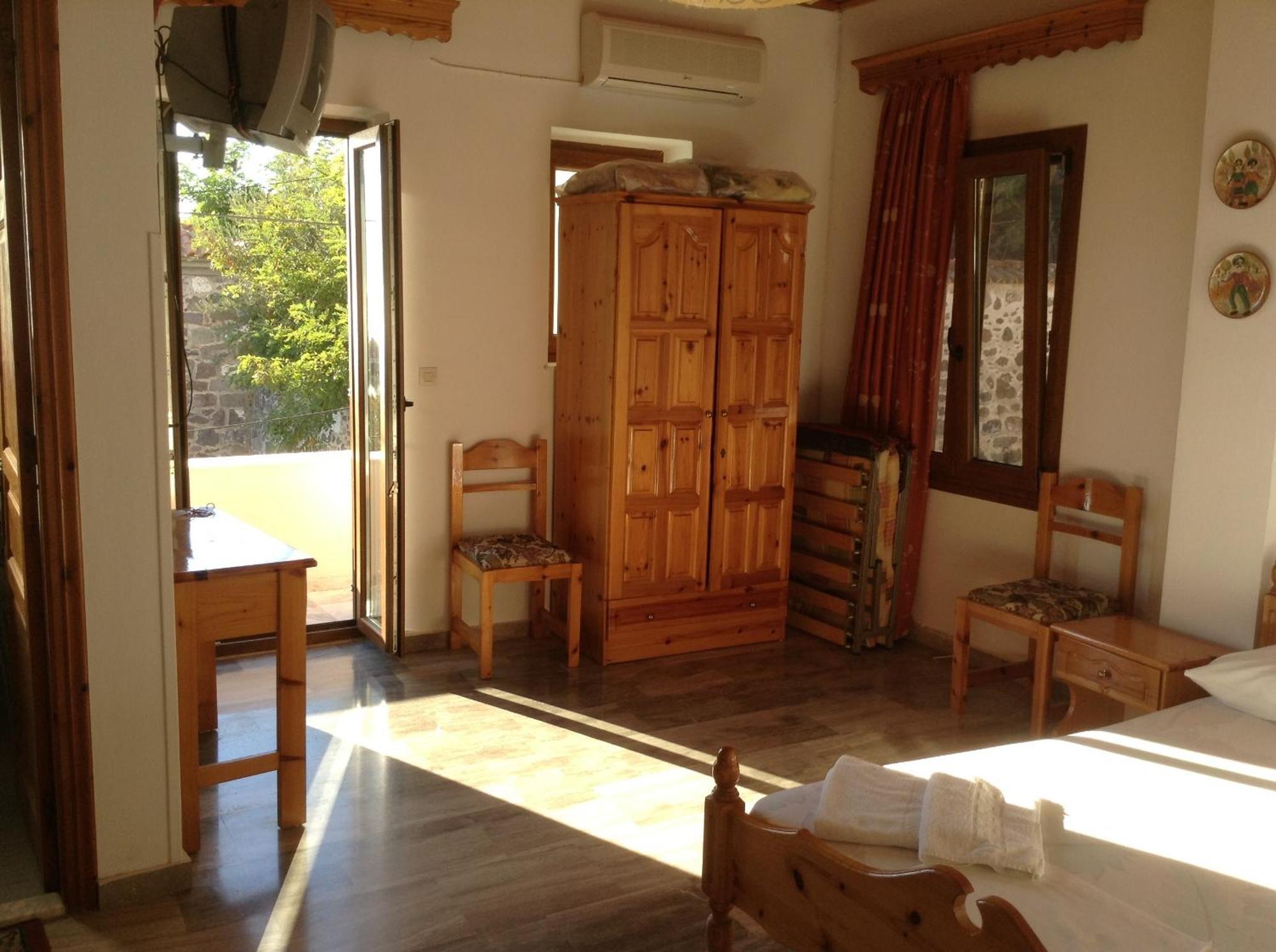 Mpaliaka Myrsini Apartment Mithimna Cameră foto